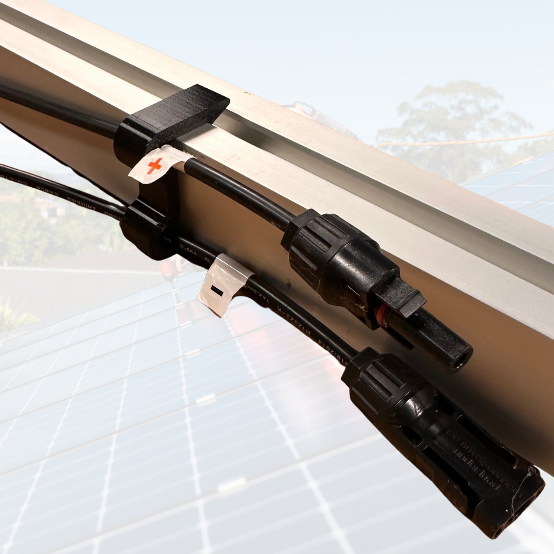 PV/Solar Kabelhalter für 40×40 mm Profil — robuster Halter für saubere, sichere Kabelverlegung - PV-Dachurchführungen.de